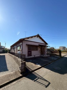 043FC7C0-1B7A-4A12-85F6-B38594957352